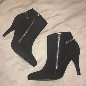 NWOT BLACK BOOTIES